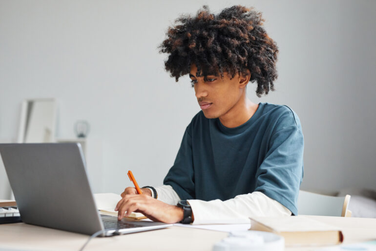 Student practicing with online SAT and PSAT practice tests